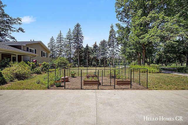 16680 Quincy Street, Holland, MI 49424