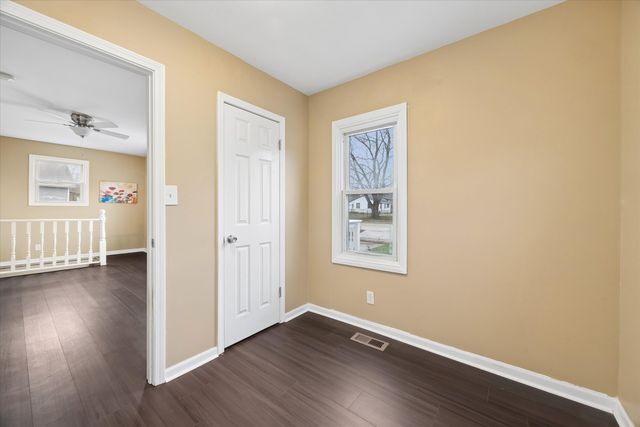 557 Howard Avenue, Aurora, IL 60506