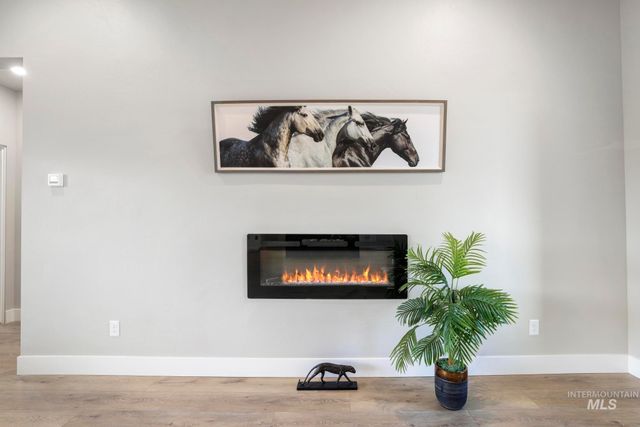 1597 Tule Dr, Twin Falls, ID 83301