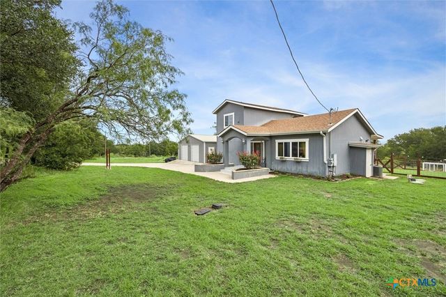 730 Spoke Hollow Road, Lockhart, TX 78644