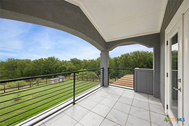 730 Spoke Hollow Road, Lockhart, TX 78644