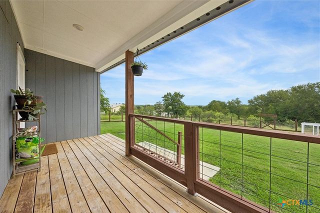 730 Spoke Hollow Road, Lockhart, TX 78644