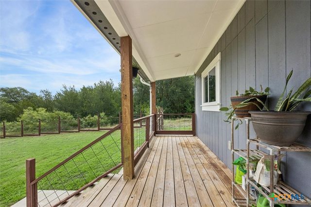 730 Spoke Hollow Road, Lockhart, TX 78644
