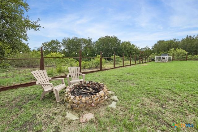730 Spoke Hollow Road, Lockhart, TX 78644