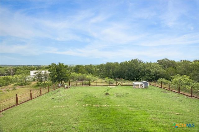 730 Spoke Hollow Road, Lockhart, TX 78644