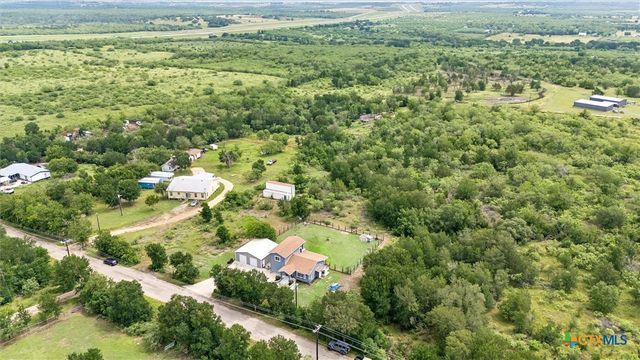 730 Spoke Hollow Road, Lockhart, TX 78644