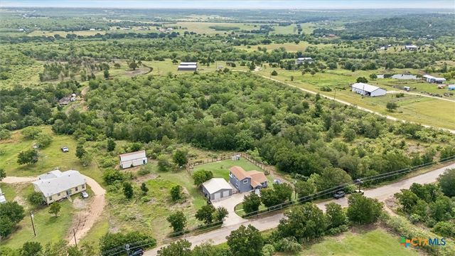 730 Spoke Hollow Road, Lockhart, TX 78644