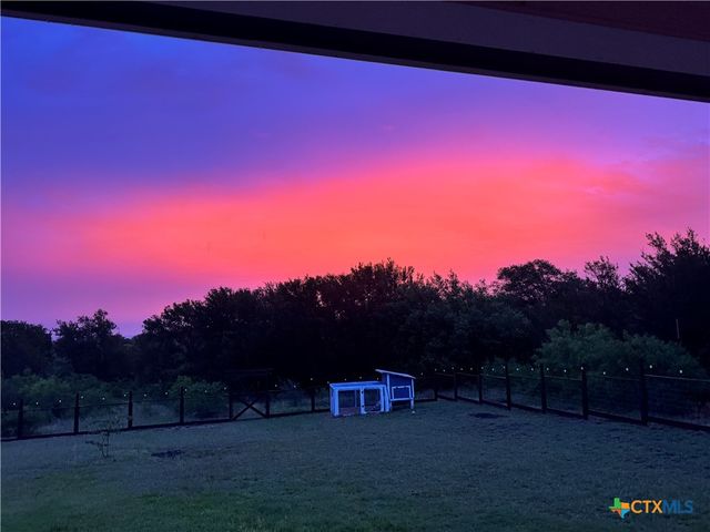 730 Spoke Hollow Road, Lockhart, TX 78644