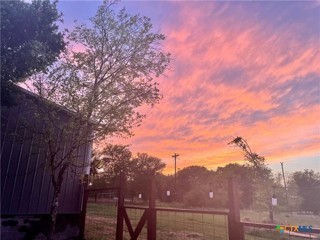 730 Spoke Hollow Road, Lockhart, TX 78644