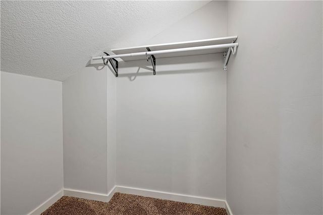 1400 E 28th Street, Kansas City, MO 64109