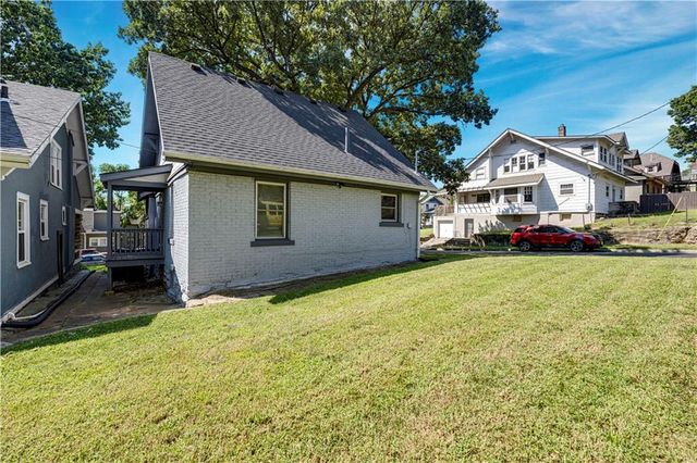 1400 E 28th Street, Kansas City, MO 64109