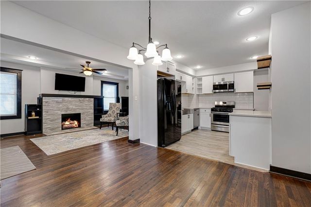 1400 E 28th Street, Kansas City, MO 64109