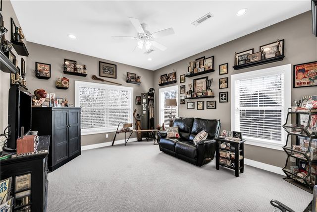 900 Towerhill Drive, Cave Springs, AR 72718