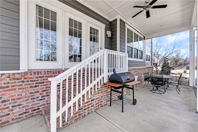 900 Towerhill Drive, Cave Springs, AR 72718