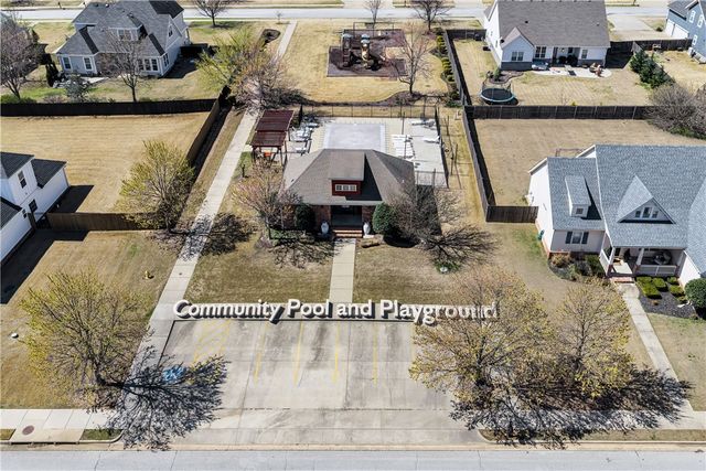 900 Towerhill Drive, Cave Springs, AR 72718