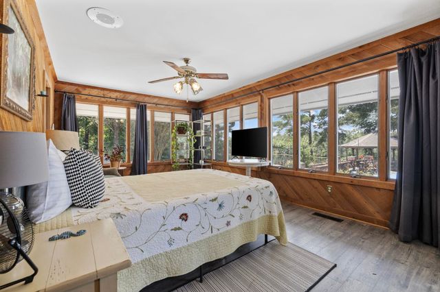 302 Mohican Dr., Georgetown, SC 29440