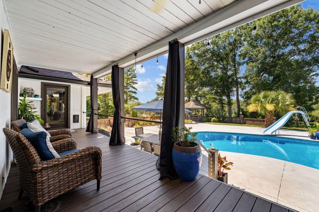 302 Mohican Dr., Georgetown, SC 29440