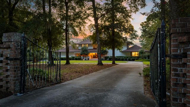 302 Mohican Dr., Georgetown, SC 29440