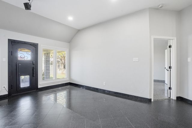 12701 Beech Tree Lane, Fort Worth, TX 76040