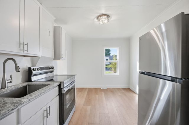 923 E Courtland Ave, Spokane, WA 99207