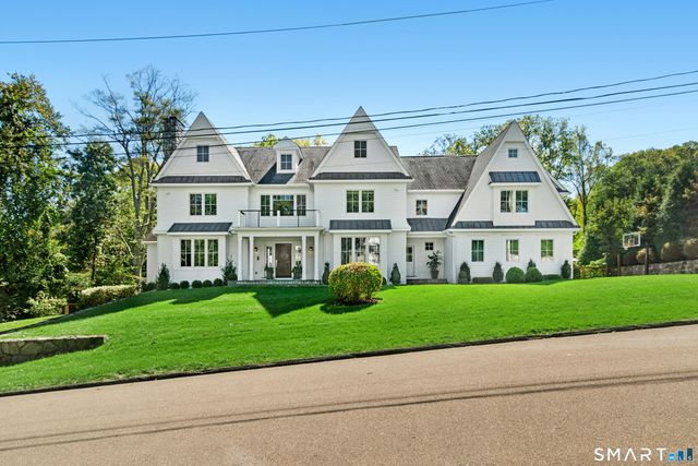 42 Hillcrest Road, New Canaan, CT 06840