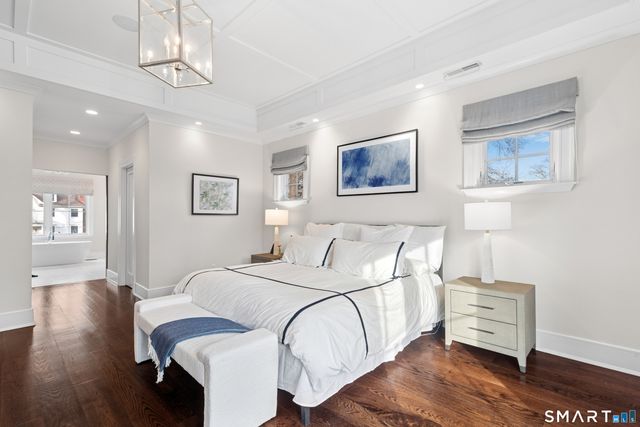 42 Hillcrest Road, New Canaan, CT 06840