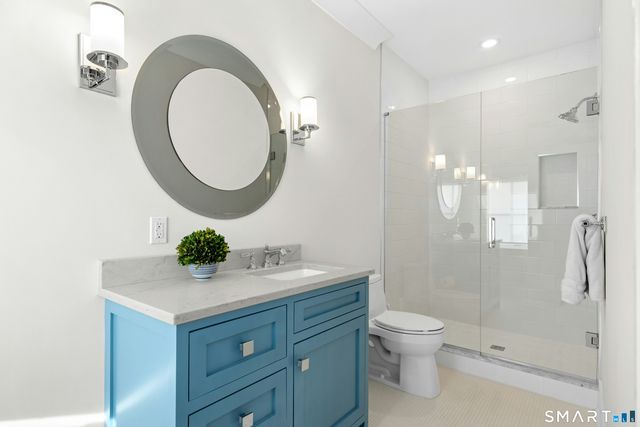 42 Hillcrest Road, New Canaan, CT 06840