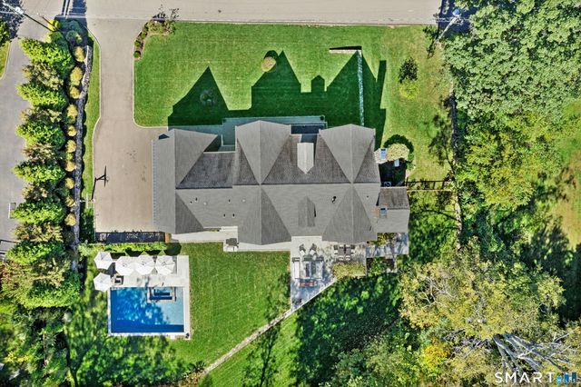 42 Hillcrest Road, New Canaan, CT 06840