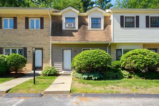 94 Golfview Drive, Manchester, NH 03102