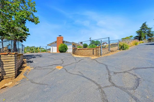 9268 Hightop Ter, Lakeside, CA 92040