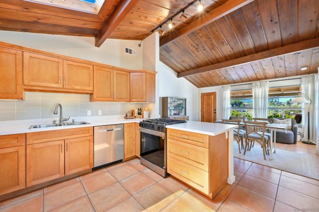 9268 Hightop Ter, Lakeside, CA 92040
