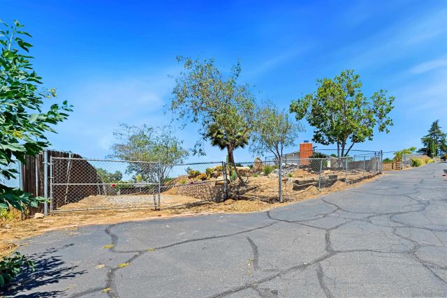 9268 Hightop Ter, Lakeside, CA 92040