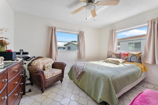 1540 NW 85th Avenue, Plantation, FL 33322