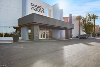 8925 West Flamingo Road 101, Las Vegas, NV 89147