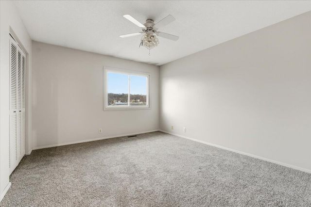 405 E PIERCE Street, Council Bluffs, IA 51503