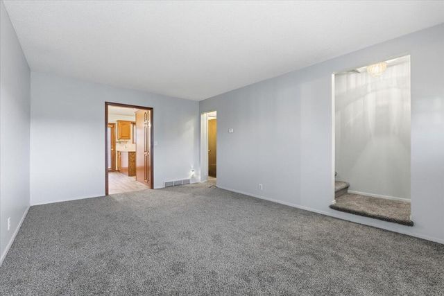 405 E PIERCE Street, Council Bluffs, IA 51503