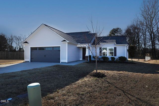 62 Flip Flop Circle, Four Oaks, NC 27524