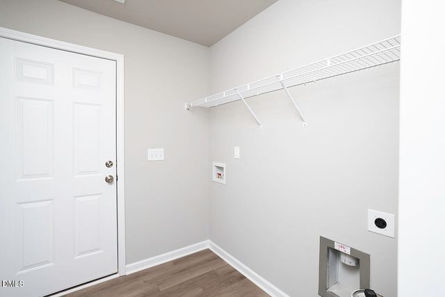 62 Flip Flop Circle, Four Oaks, NC 27524