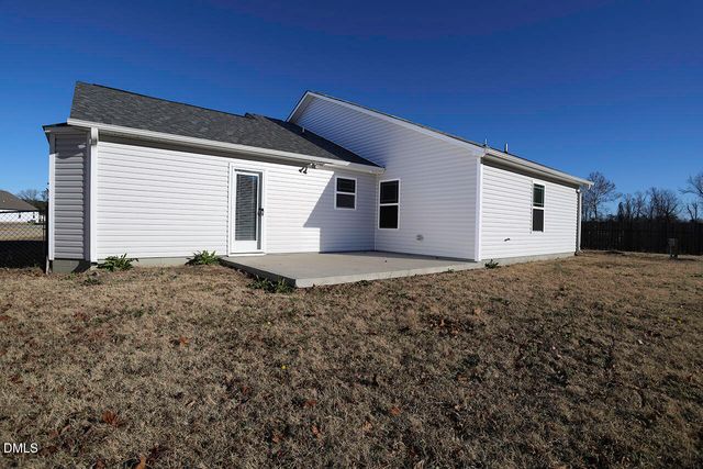 62 Flip Flop Circle, Four Oaks, NC 27524