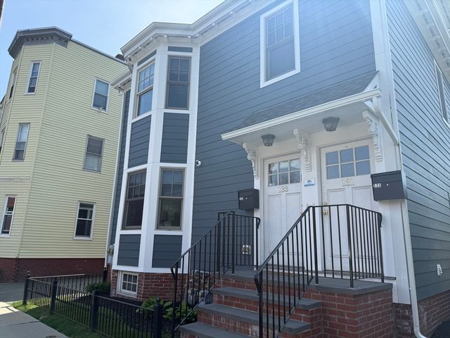 133 Putnam Ave 133, Cambridge, MA 02139