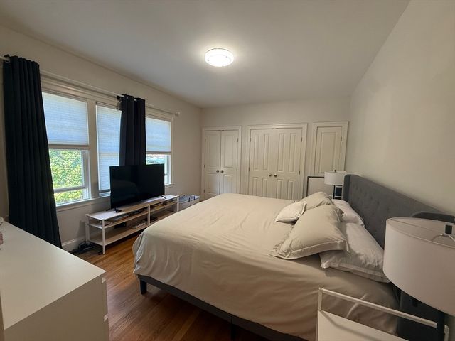133 Putnam Ave 133, Cambridge, MA 02139