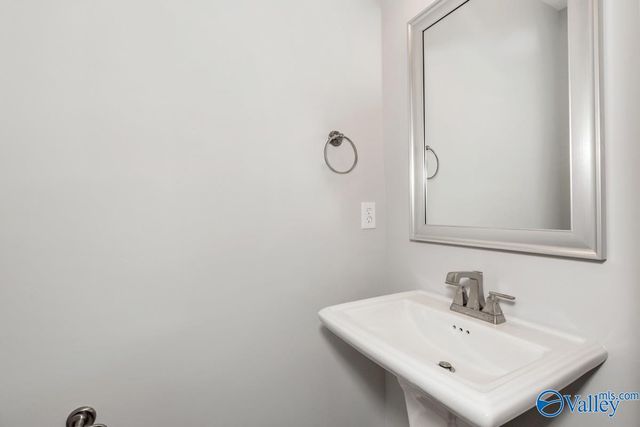 205 Lyndon Cove Road, Huntsville, AL 35811