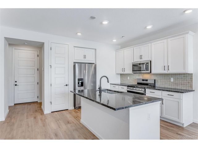 1761 Mount Meeker Ave, Berthoud, CO 80513