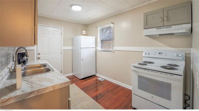 1403 BELLEVUE Street, Greensboro, NC 27406