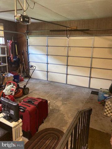 8 MANSURE RD, Barnesville, PA 18214