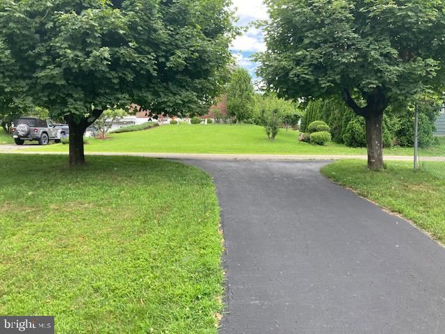 8 MANSURE RD, Barnesville, PA 18214
