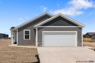 437 NIGHTHAWK DR, Box Elder, SD 57719