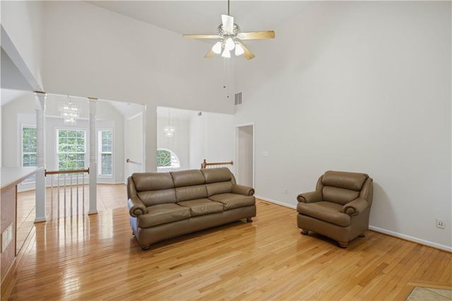3990 F A A Road, Cumming, GA 30041