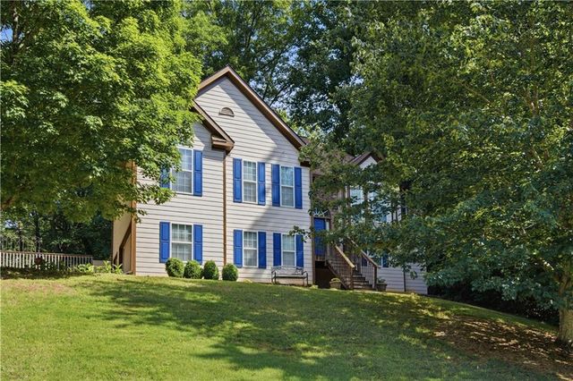3990 F A A Road, Cumming, GA 30041