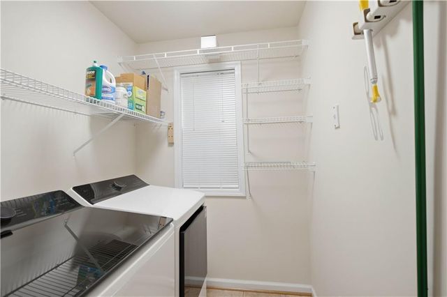 3990 F A A Road, Cumming, GA 30041